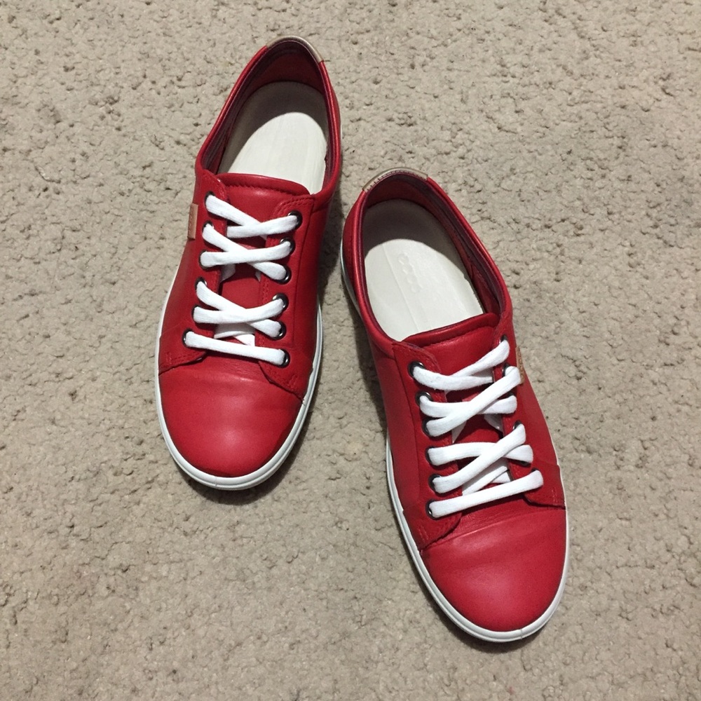 ECCO Soft 7 Red Sneaker
